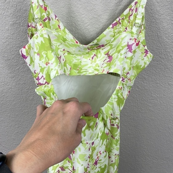 New Likely Gavina Mini Dress In Green Floral Flutter Strap Cut Out Back Sz 8 - Picture 9 of 15